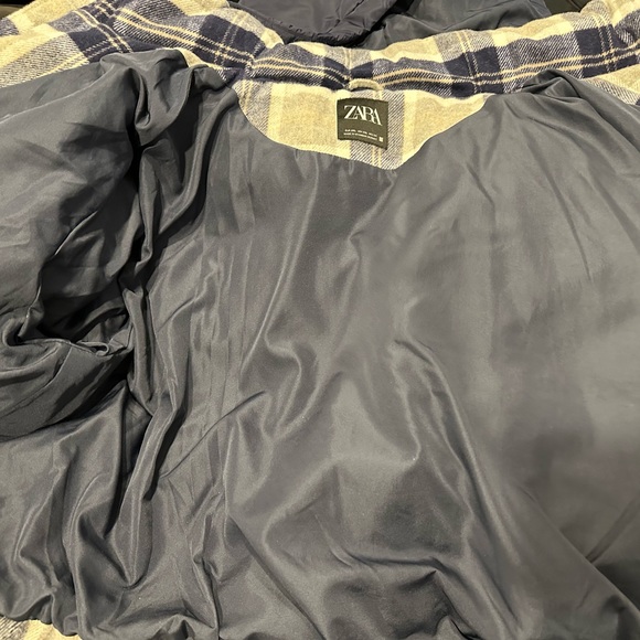 Zara hooded oversized blue plaid puffer jacket - Picture 3 of 4